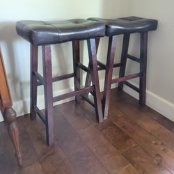 2 Bar Stools