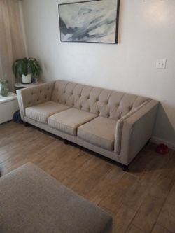 Vendo Sillones El Juego Grande En 300 Y El Sillon Solo En 100