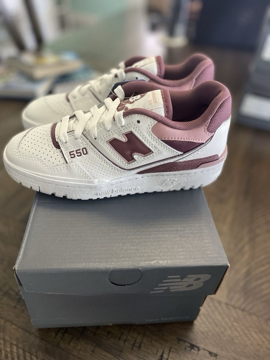 Womens New Balance 550