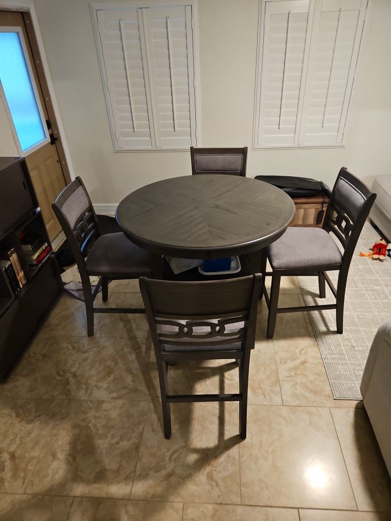 Dining Room Table And Chairs