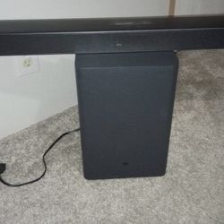 JBL Bar 5.1 Surround System - Black (JBL2GBAR51IMBLKAM) no remote works great.