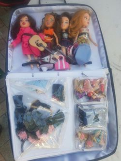 Bratz doll lot