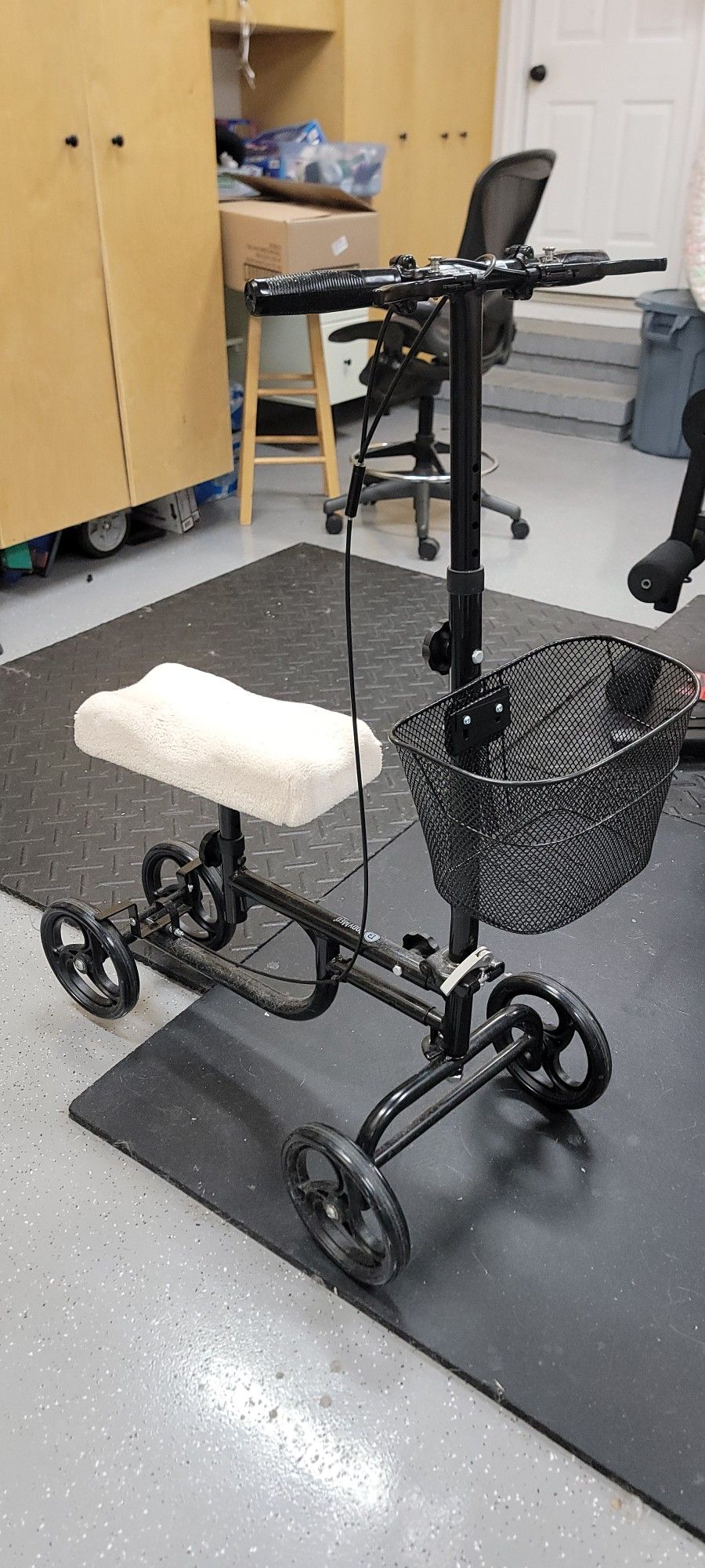 Used Black Knee Scooter - Steerable, Supports Up to 300 lbs