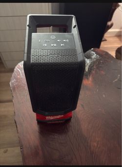 Milwaukee, Bluetooth speaker