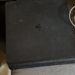 Play Station 4 