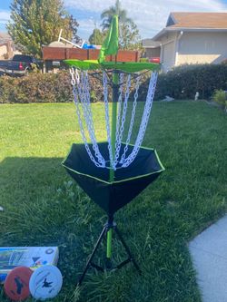 Frisbee golf pole/net