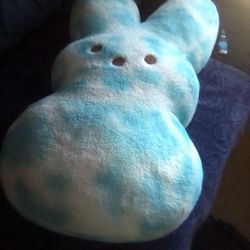 Giant Peep