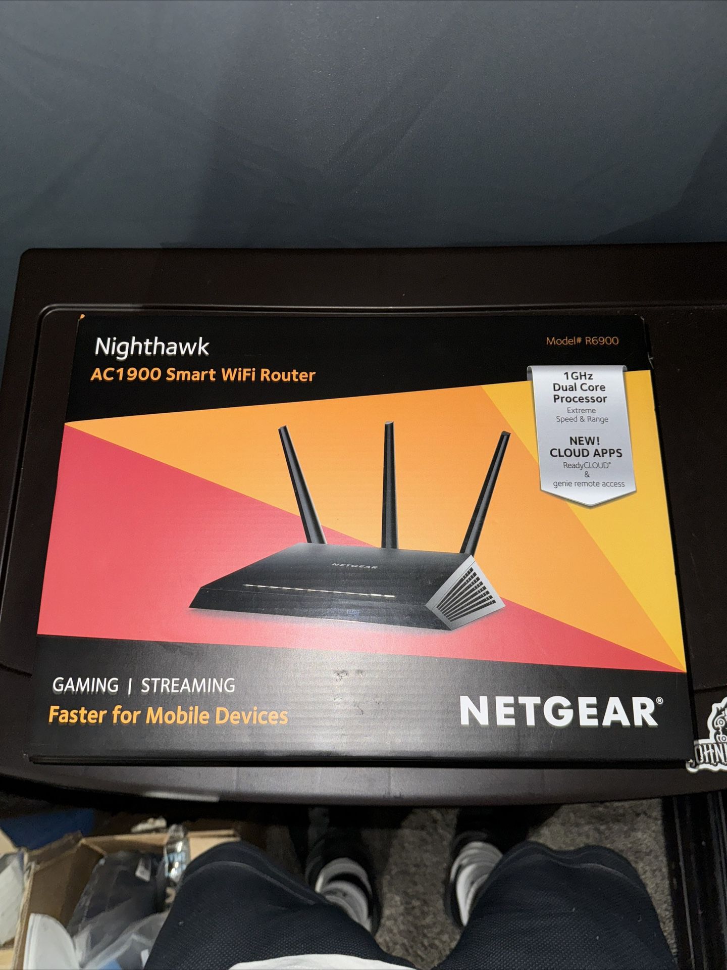 Netgear Nighthawk Gigabit AC1900 Smart Wifi Router 1900 Mbps 5GHz + 2.4GHz bands
