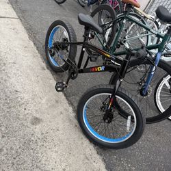 VEVOR Mountain Bike for Boys/Girls/Men/Women, 20"/26"/29" Sizes, 7/21/24 Speed Twist Shifters, Front or Dual Suspension, Dual Disc Brakes, Comfortable