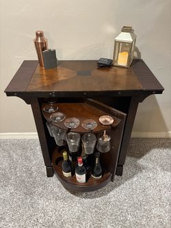 Rotating wine bar