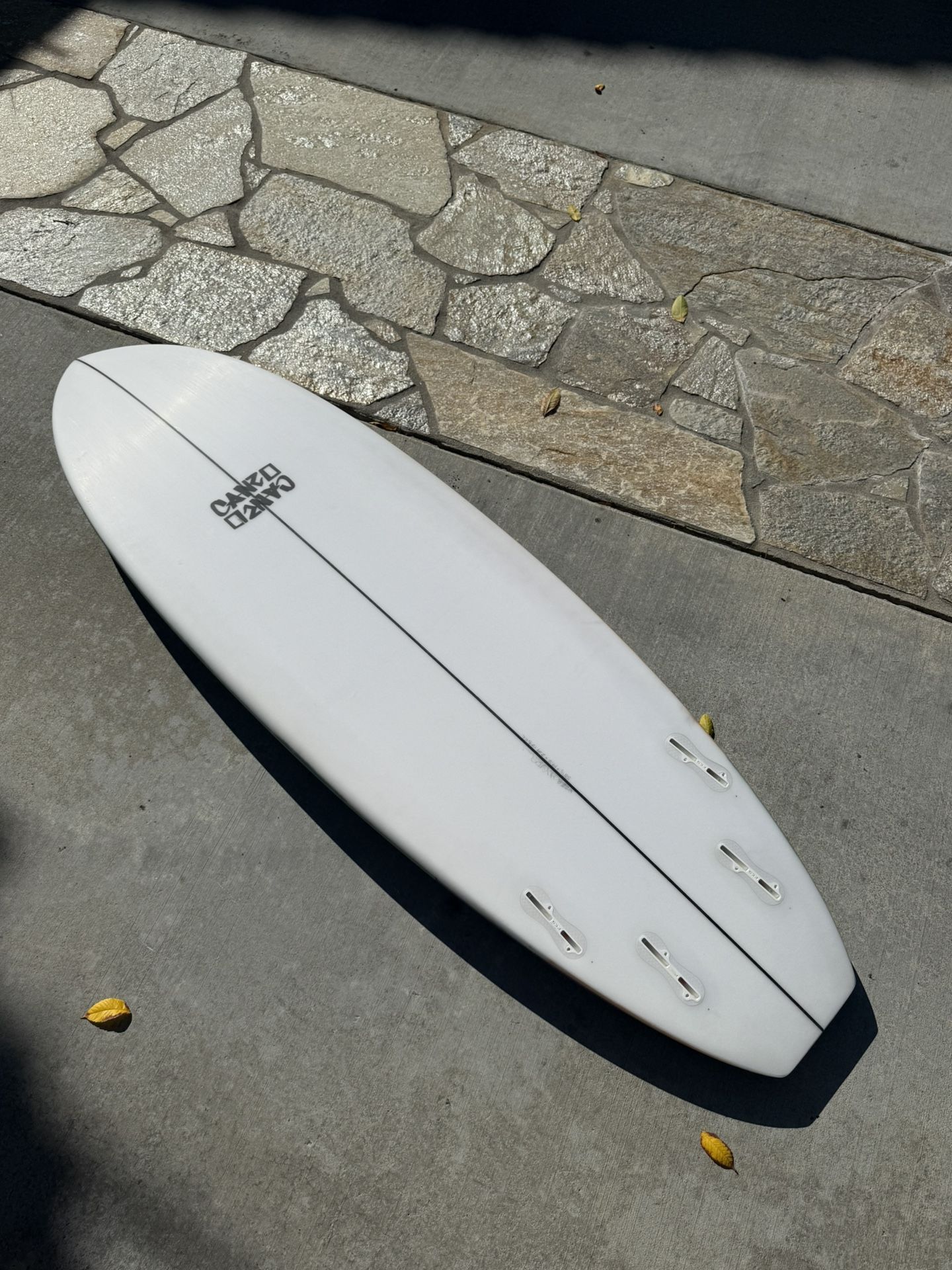 Canzo Surfboard