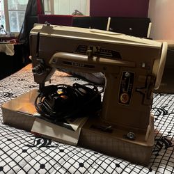 Sewing Machine - Vintage 