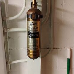 Antique Fire Extinguisher Great Decoration$5