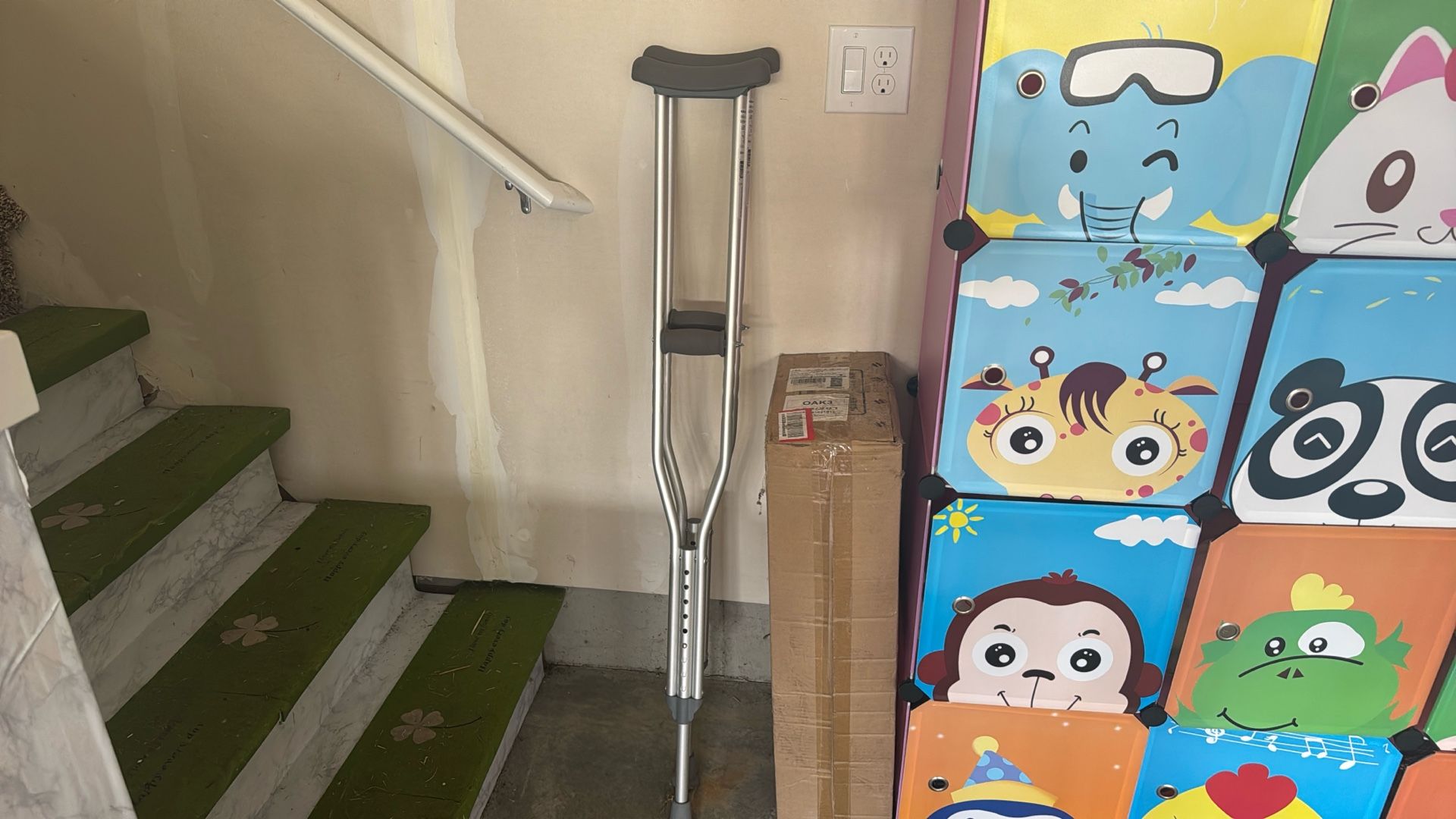 free Crutches