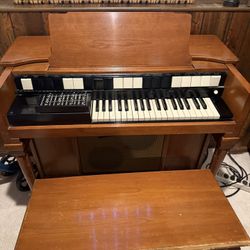Hammond S6 Organ