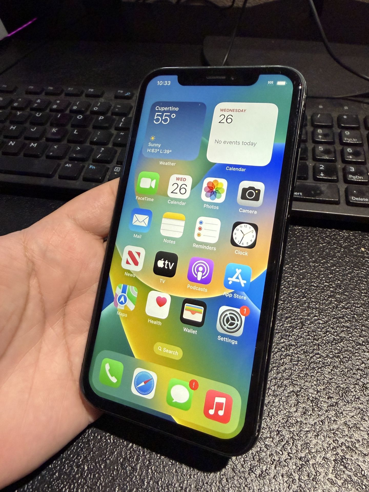 Apple iPhone XR 128GB Unlocked (Black)