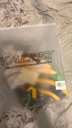 VALE FOREVER TARGET WHITE TEE
