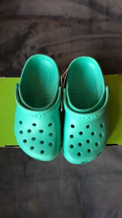 Crocs J1