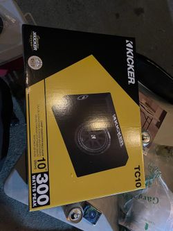 Kicker Tc10 300 Watt With Woofer Box Included