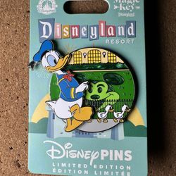 Disney 2024 Magic Key Donald Duck & Ducklings LE 3000 Pin Disneyland Park Moving