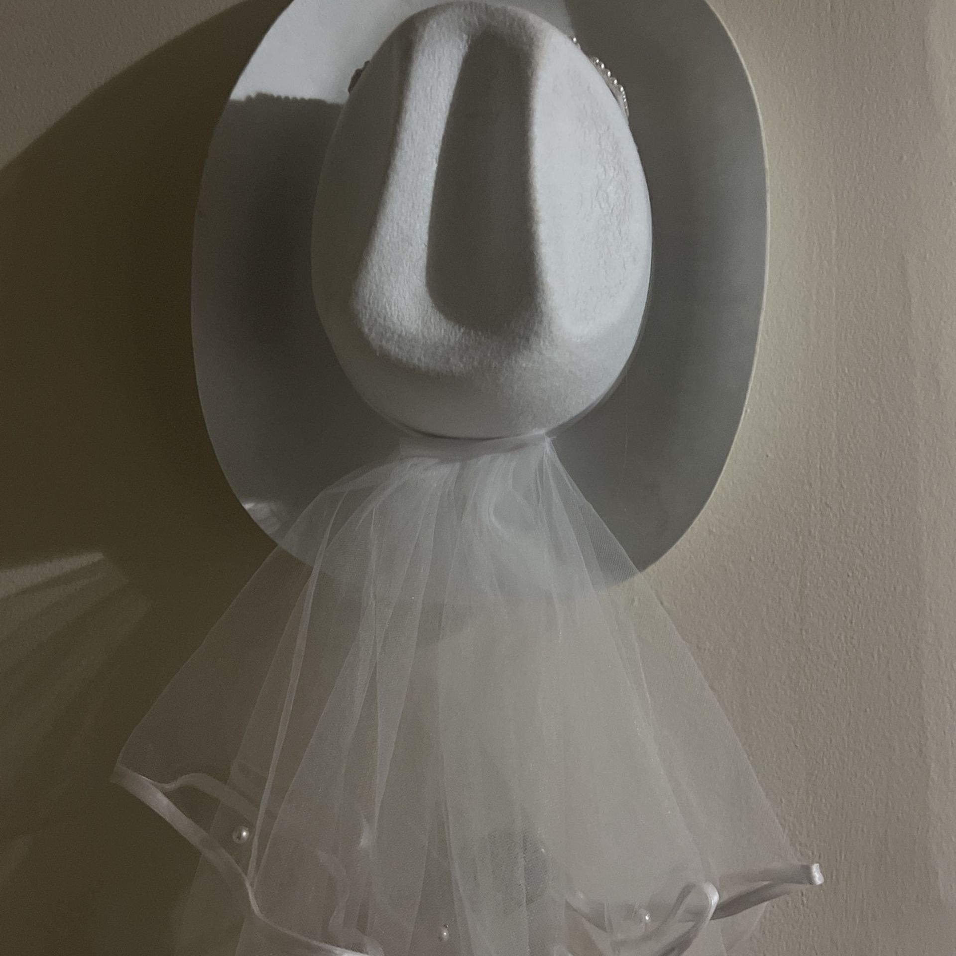 White Bride Hat