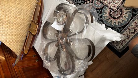 Modern flower-shaped flush mount ceiling light fixture