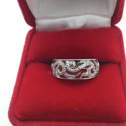 14k White Gold Diamond Fashion Ring Size 7