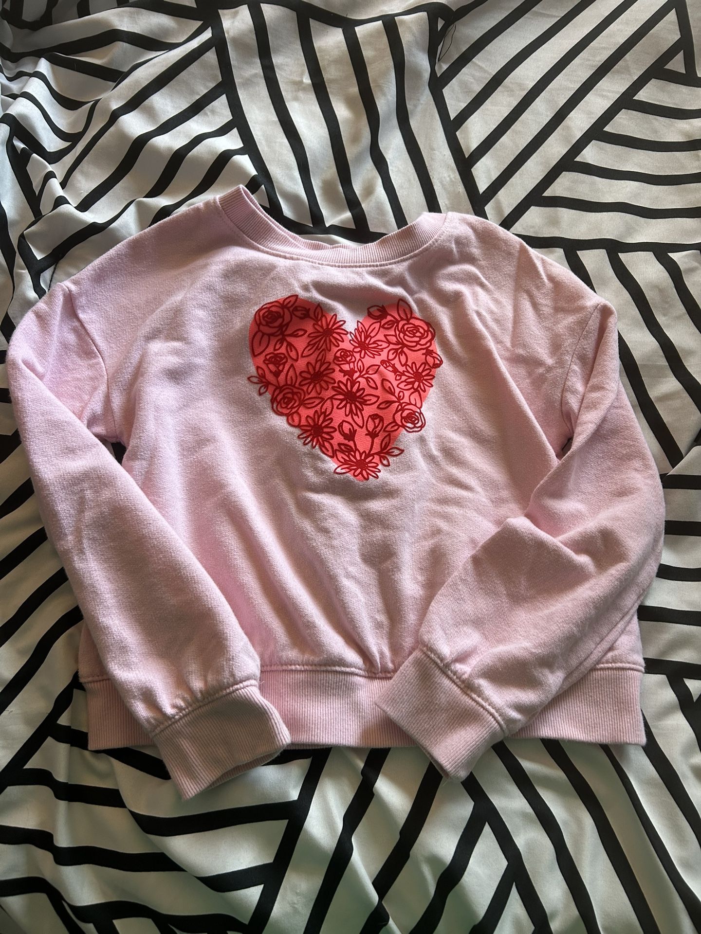 Girls Size 6/7 Sweatshirts, One Pair Of Pants And A Jacket