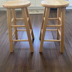 Counter Height Bar Stools (24”)