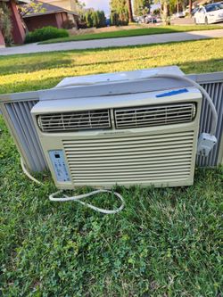 Window Air Conditioner 6,500 BTU