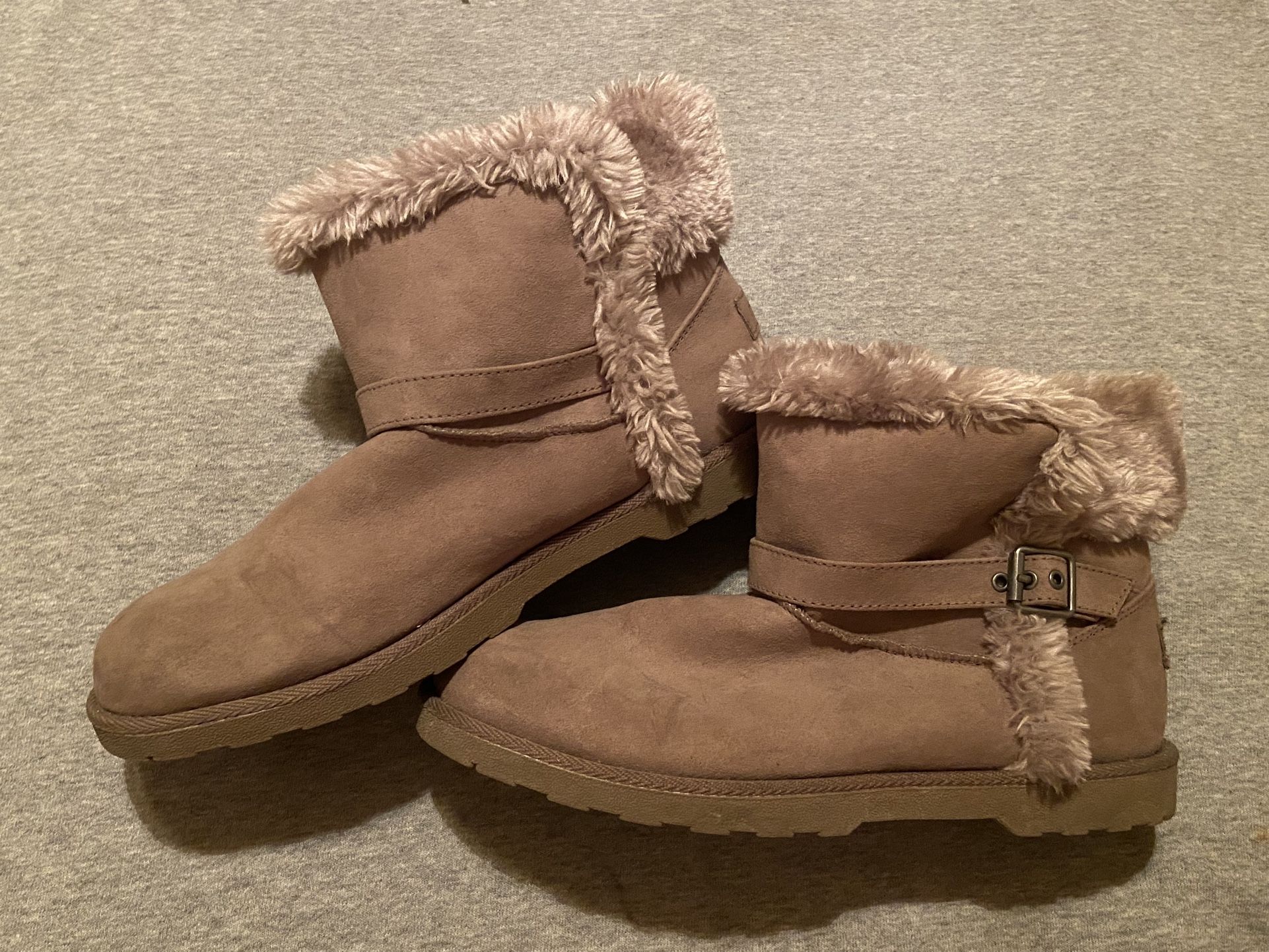 Womens Makalu California Yenie Faux Fur Taupe Brown Winter Boots. Sz 10M