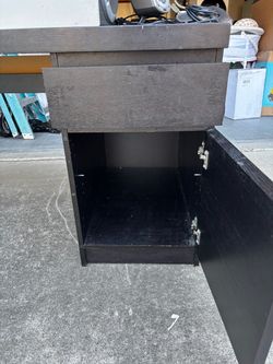 Free desk first come first serve