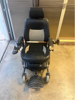 Electric Wheelchair - Includes truck ramp