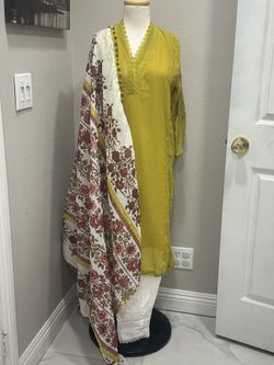 Women’s Dresses 