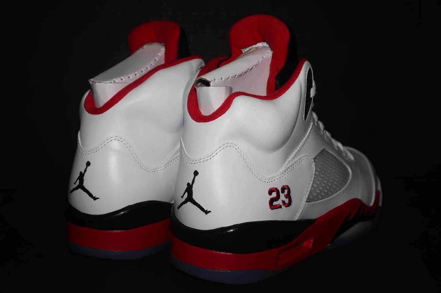 2013 Jordan Fire Red 5 size 9.5 DS Kept Brand new for 7 years