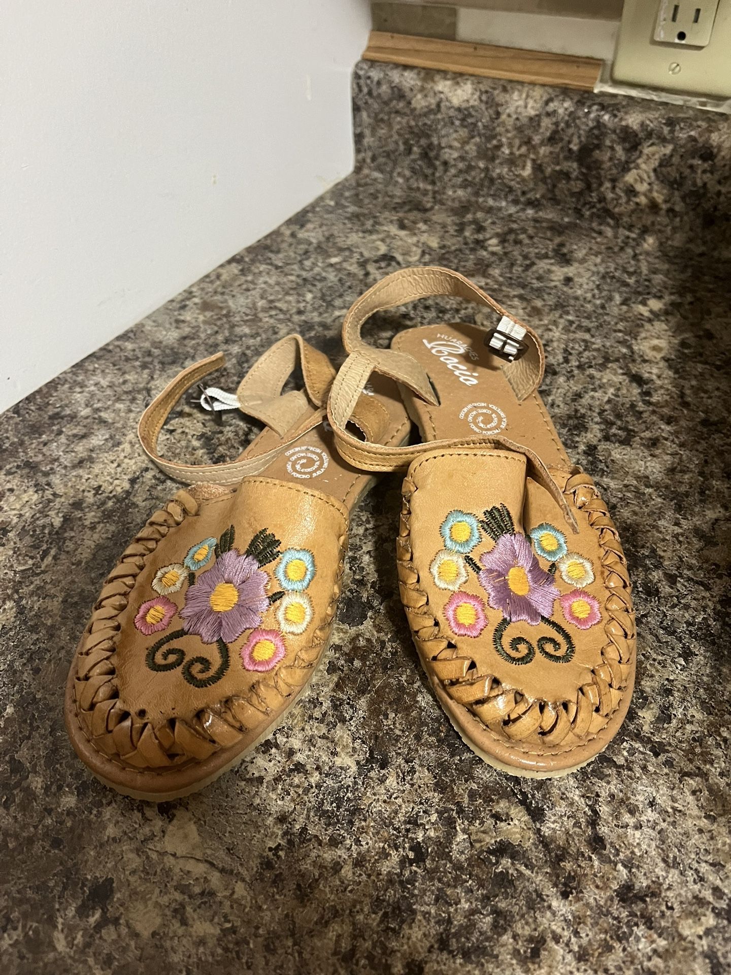 Size 6.5 Mexican Leather Sandles