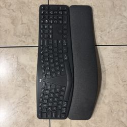 Logitech Ergonomic Keyboard 