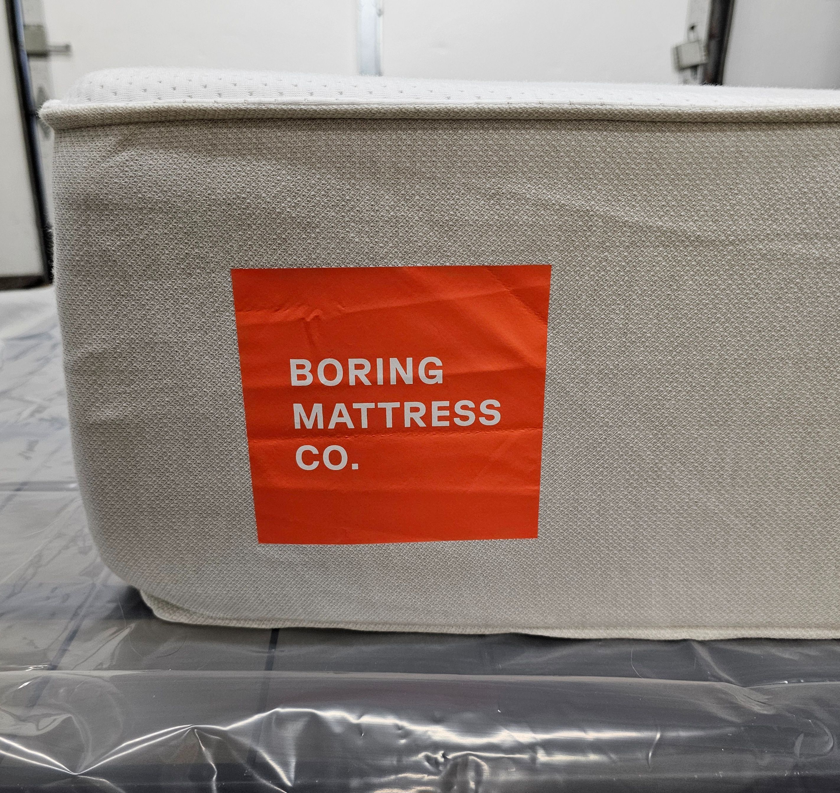 LIKE NEW! Boring Hybrid Twin Mattress - Delivery Available