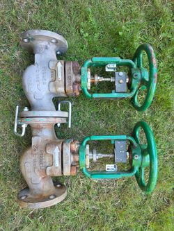 Fisher 2" Control Valves Class 150 RF, CF3M Stainless Steel Body with Manual Handwheels (Pair)