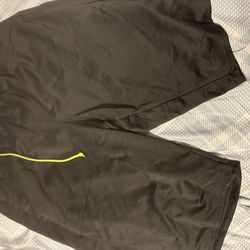 black Nike Dri-FIT athletic shorts Size XXL
