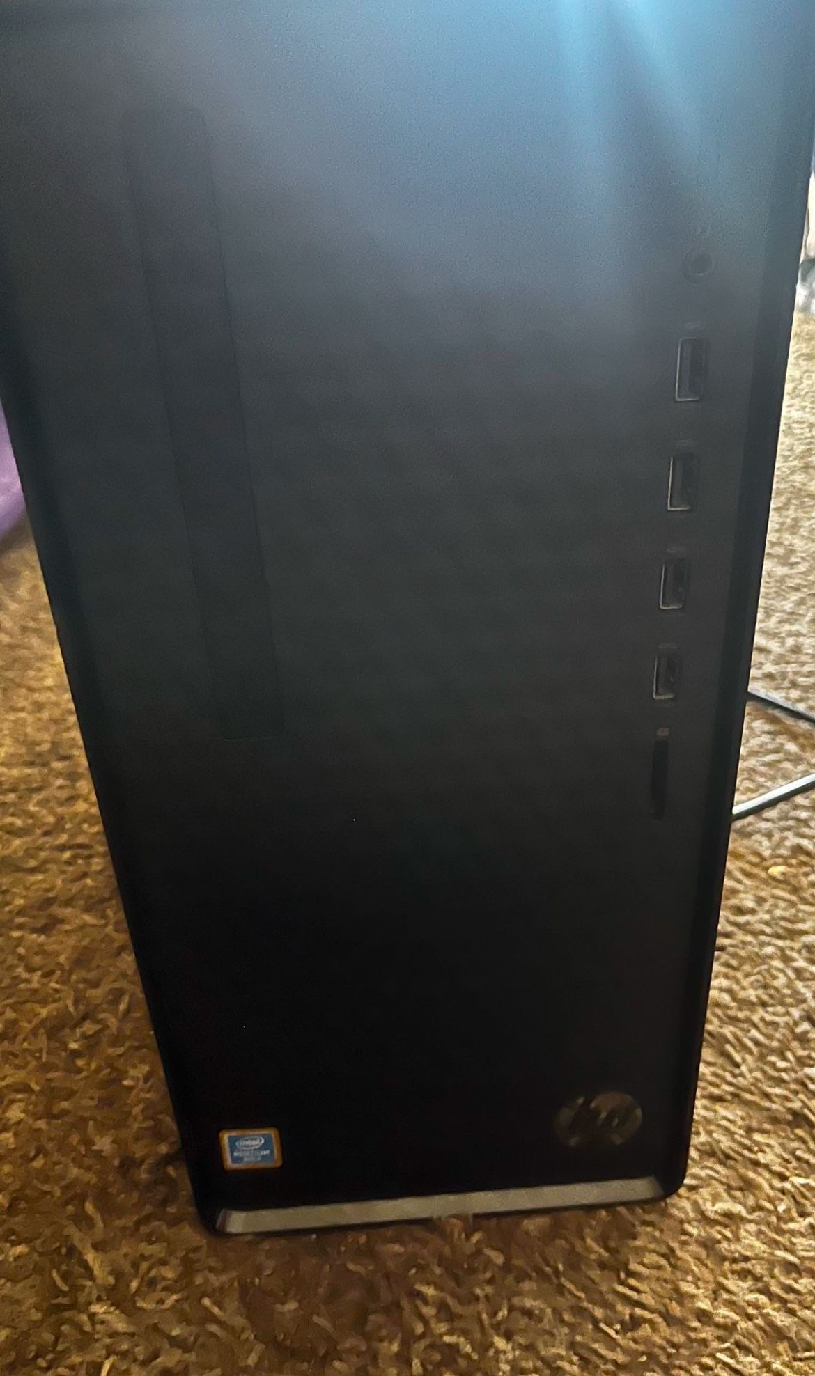 HP Desktop M01 -F1014 desktop