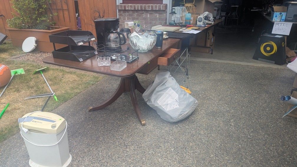 Dinning Table