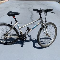 Trek Bike - Girls 