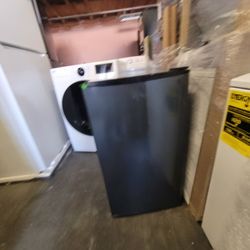 Mini Refrigerator Midea