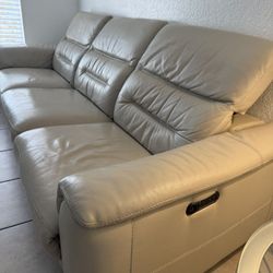 4 Seater Leather Sofa (powered Recliner)