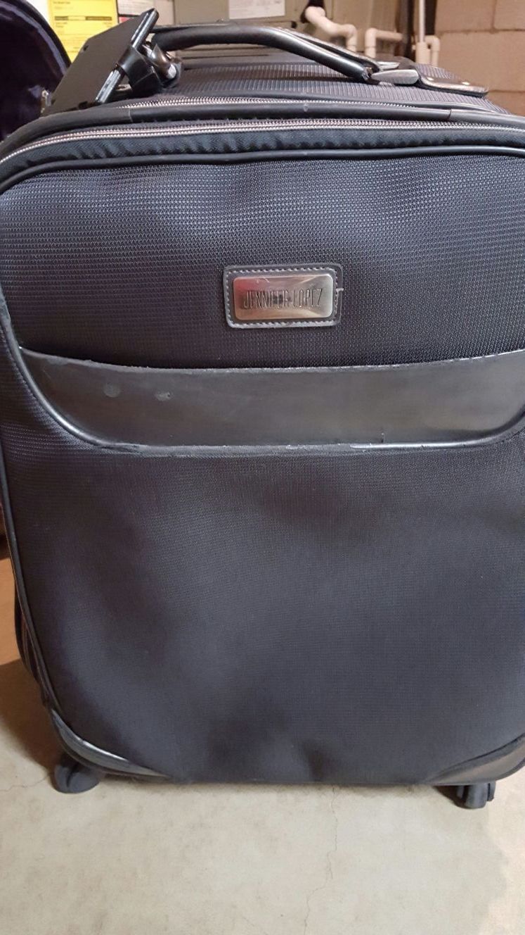 3 piece Jennifer Lopez luggage