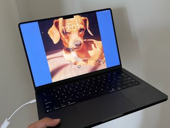 MacBook Pro 14” M5 16gb