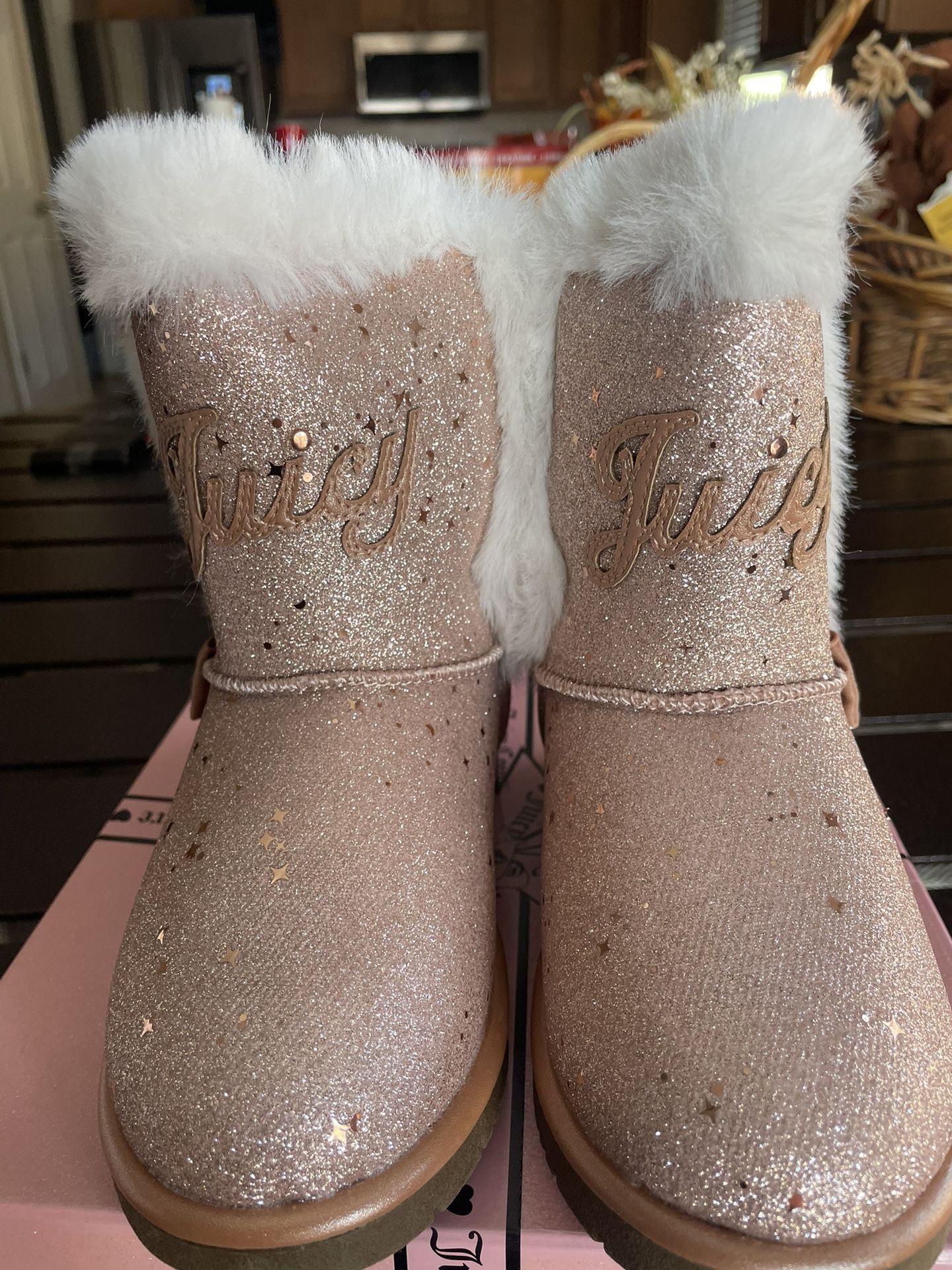 Juicy Couture Boots Size 12C Girls Brand New 