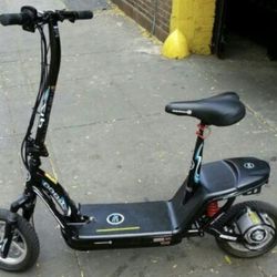 Ezip 1,000 Electric Scooter 