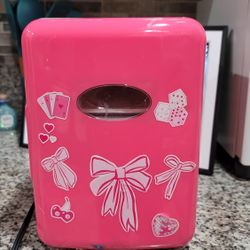 Mini Fridge 